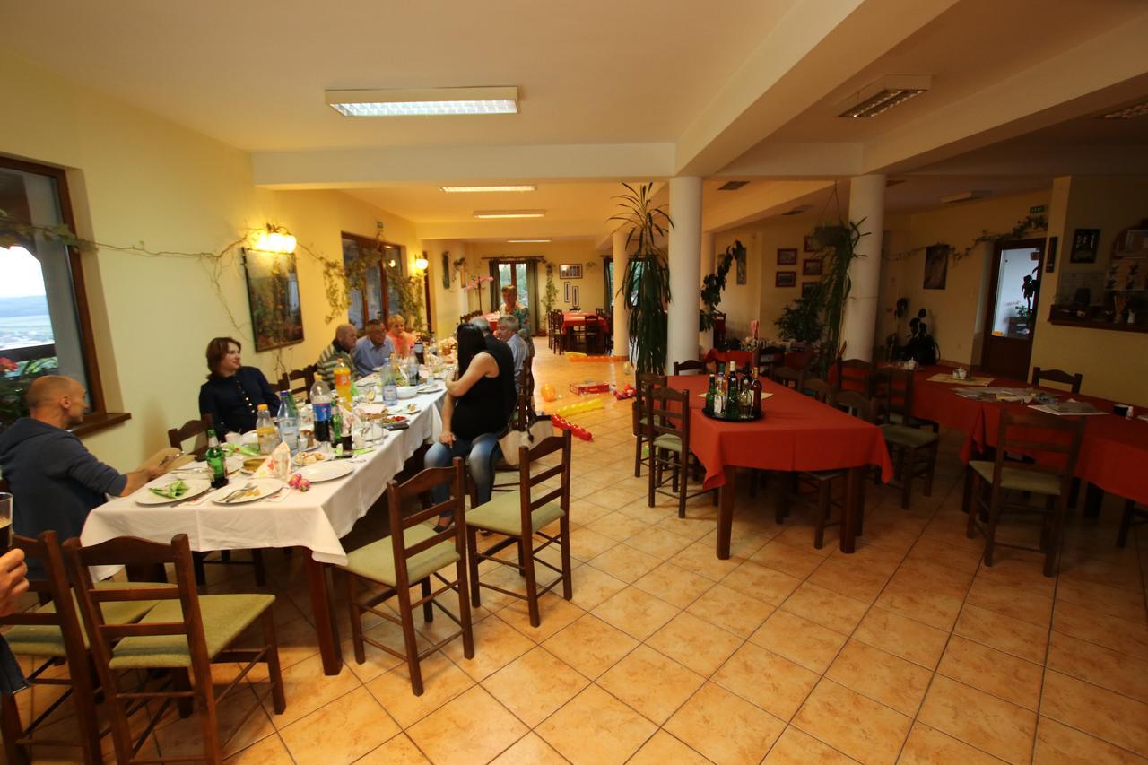 Panorama Cehu Silvaniei Exteriör bild